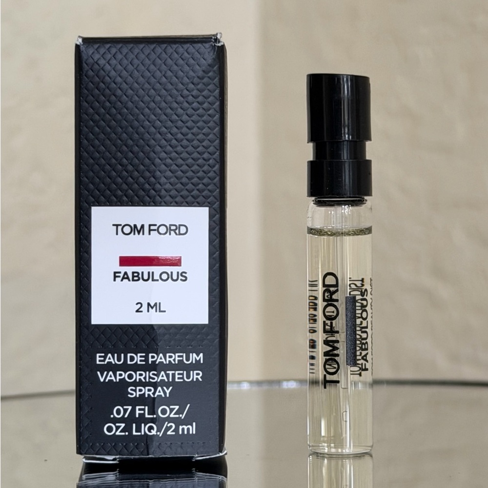 Tom Ford Fucking Fabulous NIB Unisex Spray Deluxe Sample 2ml